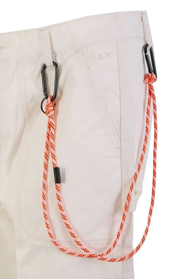 Pantalone da uomo di colore bianco